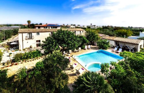 Cava dʼAliga Bed & Breakfast | Villa U Marchisi B&B