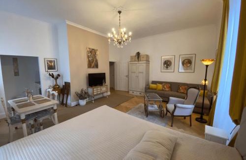 Wiesbaden Apartment | Villa Uhland