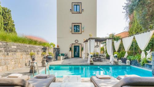 Taormina Villa | Villa Urbis Taormina, luxury villa in the heart of Taormina with swimming pool
