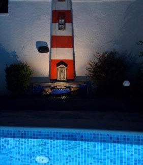 Podi Villa | Villa Uros
