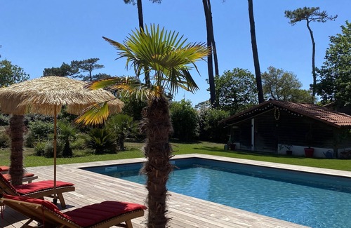Labenne-Ocean Villa | Villa Valhalla - 400 meters from the beach with a big heated pool and sauna!