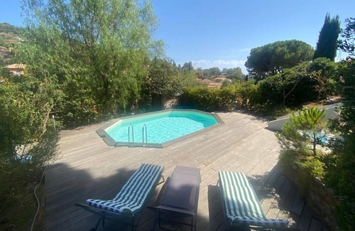 Le Lavandou House | Villa Vallon d'Aiguebelle by Interhome
