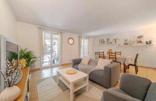 Saint-Clement-de-Riviere House | Villa verdoyante près de Montpellier et des plages