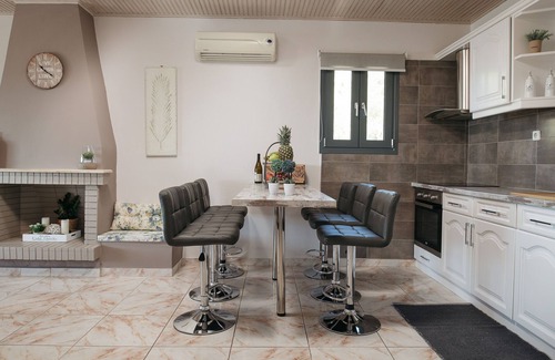 Planos Villa | Villa Venia - 2 Bedroom Villa with Private Pool