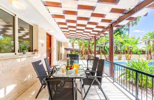 Pervolia Villa | Villa Venus by Ezoria Villas