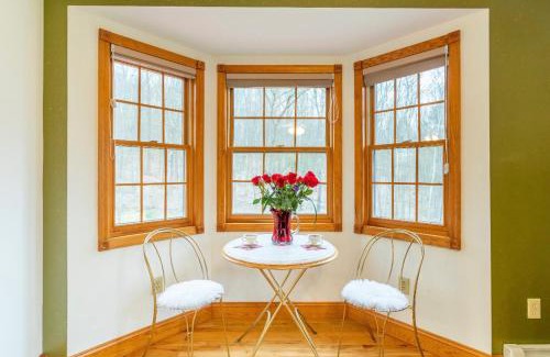 Monroe Bed & Breakfast | Villa Verde B&B, Greenwood Lake, NY