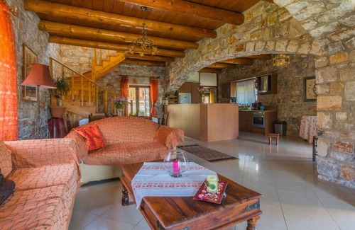 Agia Villa | Villa Vicina - In Platanias and 4min by the beach
