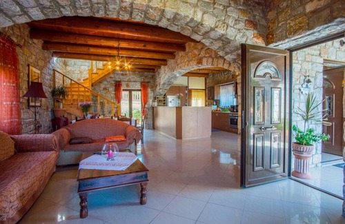 Agia Villa | Villa Vicina - In Platanias and 4min by the beach