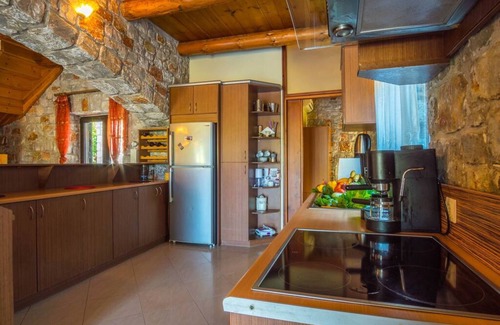 Agia Villa | Villa Vicina - In Platanias and 4min by the beach