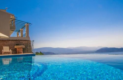 Petaleia Villa | Villa Vigla