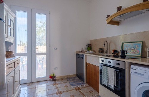 Lequile Villa | Villa 'Villetta La Pineta' with Private Terrace, Private Garden and Air Conditioning