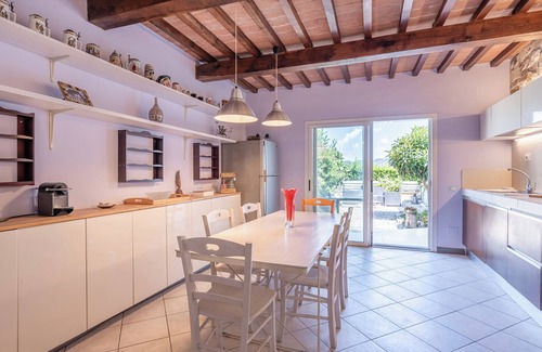 San Giuliano Terme Villa | Villa 'Villetta Tiziana' with Private Terrace, Wi-Fi and Air Conditioning