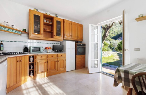 Pieve Ligure Villa | Villa 'Villino Rosanna' with Sea View, Wi-Fi and Air Conditioning