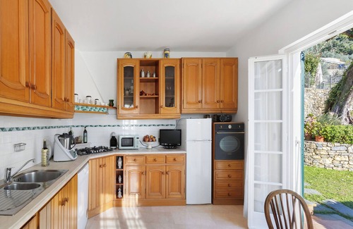Pieve Ligure Villa | Villa 'Villino Rosanna' with Sea View, Wi-Fi and Air Conditioning