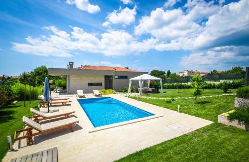 Valbandon Villa | Villa Viviana Fažana Valbandon Heated pool
