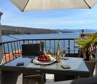 Volosko Apartment | Villa Volos , free private parking