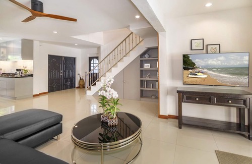 South Pattaya Villa | Villa Waree 6 bedrooms with private pool, only 5 minutes away Pattaya