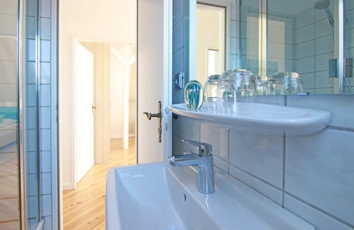 Alt-Travemunde/Ronnau Hotel | Villa WellenRausch - Adults Only