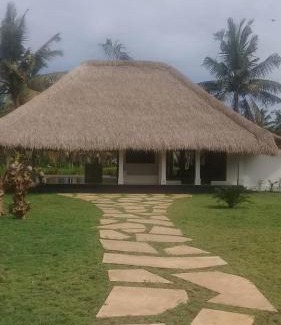Batuan Villa | Villa WHITE KAROUNA