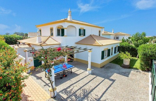 Branqueira Villa | Villa White Sands - Your Private Oasis, Heated Pool, Beaches & Strip Nearby