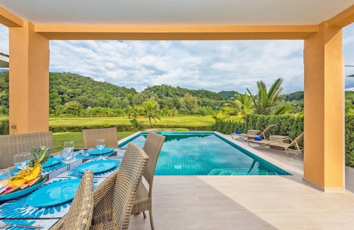 Klong Son Villa | VILLA WHITE SHORE 8 Pax Beachfront Private Pool A/C WiFi near to restaurant