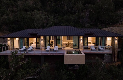 North Sound Villa | Villa Winedown
