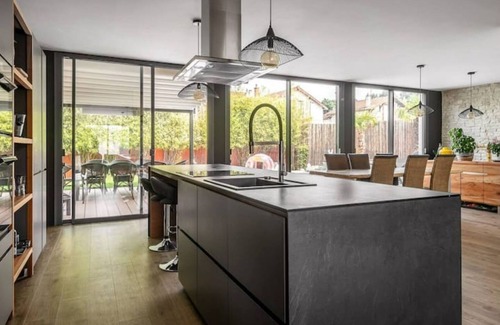 Bords de Marne Villa | Villa with Pool - 15 Min Paris - 30 Min Disney