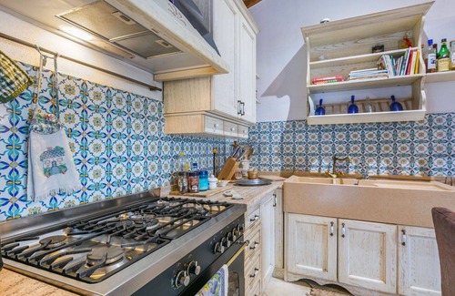 Bollano House | Villa with A/C, hot tub, private pool, WIFI, TV, patio, pets allowed, panoramic view, parking