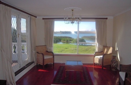 Grassy Park Villa | Villa with beautiful lake view with private pool near nature reserve