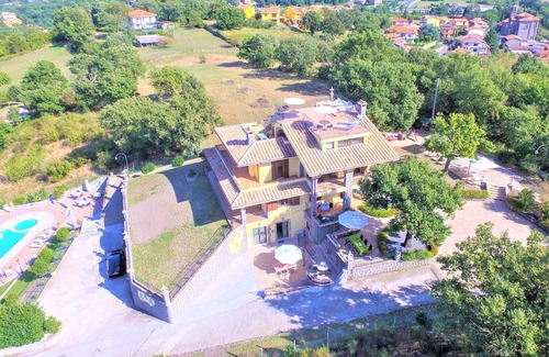 Montefiascone Villa | Villa with enchanting view of the lake, private swimming pool and whirlpool