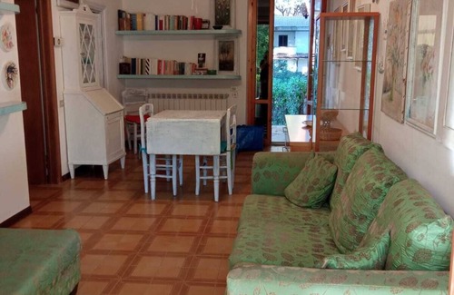 Principina a Mare Apartment | Villa with garden