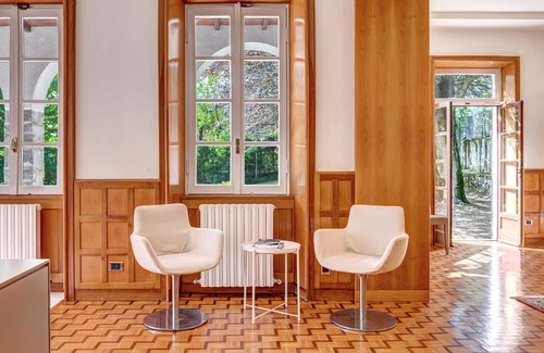 Oliveto Lario Villa | Villa with garden in front of the lake