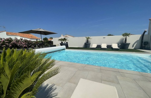 La Tranche-sur-Mer Villa | Villa with heated pool, terrace, garden, town center 300m, beach 600m