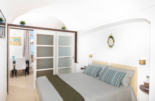 Nocelle Villa | Villa with heated Jacuzzi and garden