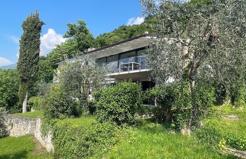 Malcesine Villa | Villa with Lake Garda view, 240sqm, on 5000+sqm olive grove, air conditioning, parking spaces