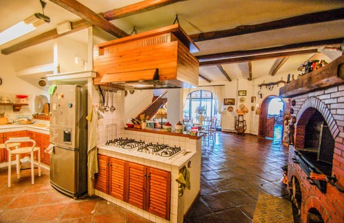 Capena Villa | Villa with large private pool, billiard 20 kms northern Rome & 3km from village