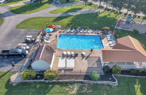 Bloomington House | Villa with Loft in Lake Monroe near IU