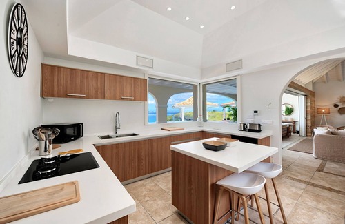 Grand Case Villa | Villa with ocean view, housekeeping, concierge, private pool, airport pickup