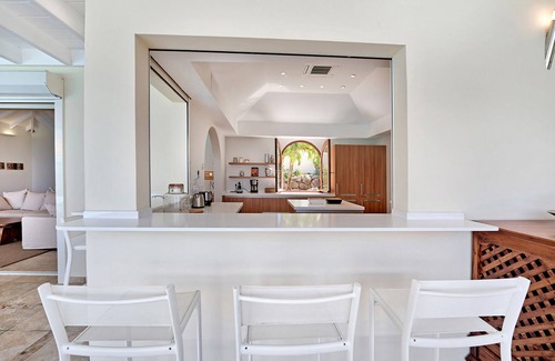 Grand Case Villa | Villa with ocean view, housekeeping, concierge, private pool, airport pickup