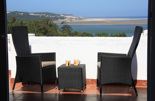 Caldas da Rainha Villa | Villa With Panoramic Views Over Obidos Lagoon To The Atlantic Ocean
