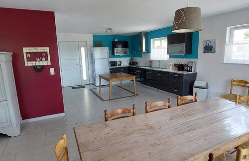 Joyeuse Villa | Villa with pool, 10 persons, fully equipped with calm, clear view