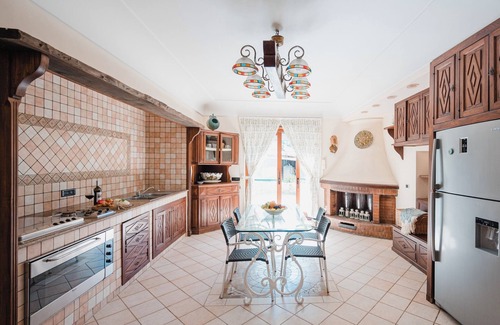 Anacapri Villa | Villa with Pool and 8 Double Bedrooms in Anacapri – by La Canostra Capri