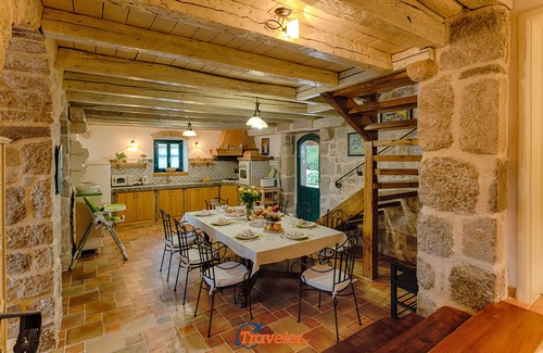 Malinska-Dubasnica Villa | Villa with pool, garden, sea view, privacy -TRAVELER Reseburo Krk - ID 2216