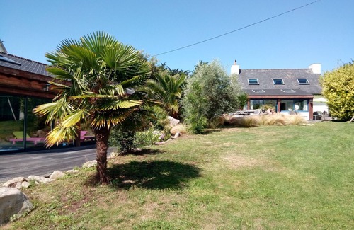 Lannion Villa | Villa With Pool Indoor heated to 28 °, Jaccuzzi, Sauna
