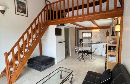 Ghisonaccia Villa | Villa with private swimming pool and parking, private garden, sleeps max 10pers.
