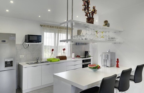 Bratulici House | Villa with private pool, jacuzzi, sauna