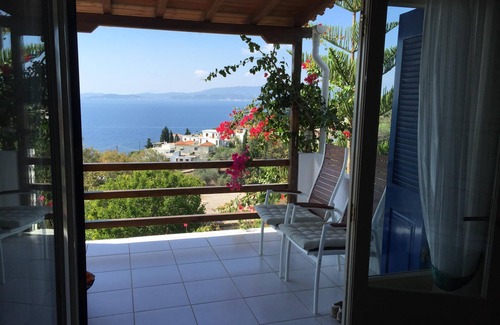 Loutraki Villa | Villa With Private Pool And Panoramic Views Over The Aegean Sea. Fully Equipped