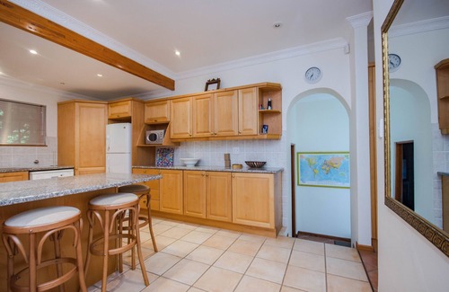 Somerset West Villa | Villa with sea view, pool, 360 sqm living space, ideal for wine lovers and golfers