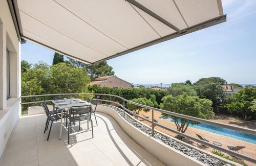 Saint-Aygulf Villa | VILLA WITH SEA VIEW AND PRIVATE SWIMMING POOL for 4 to 6 people WIFI