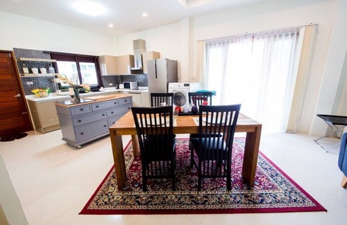 Krabi Villa | Villa with spacious garden, modern kitchen, fine interior, barbecue grill